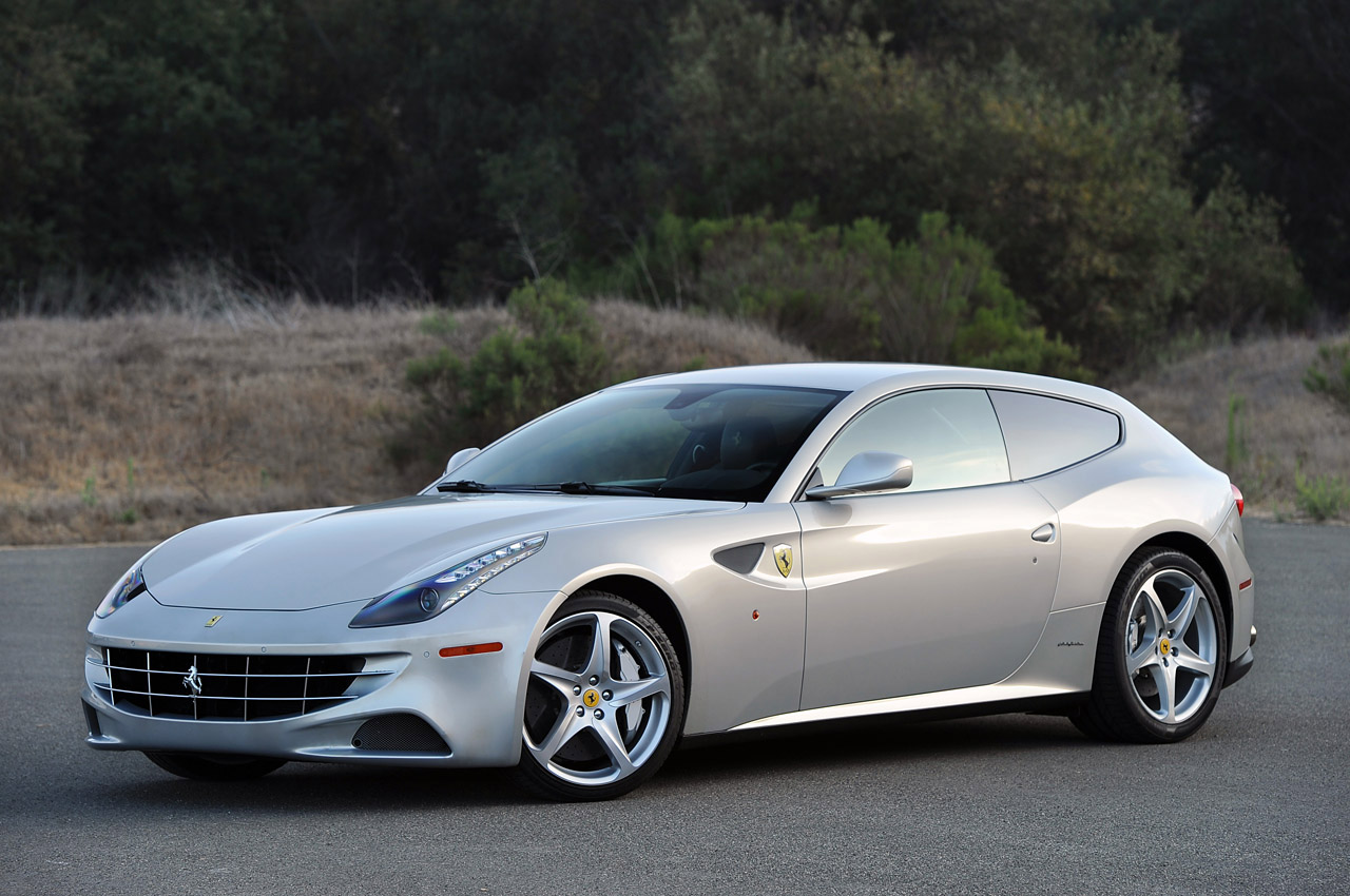 Ferrari FF - MotorUse