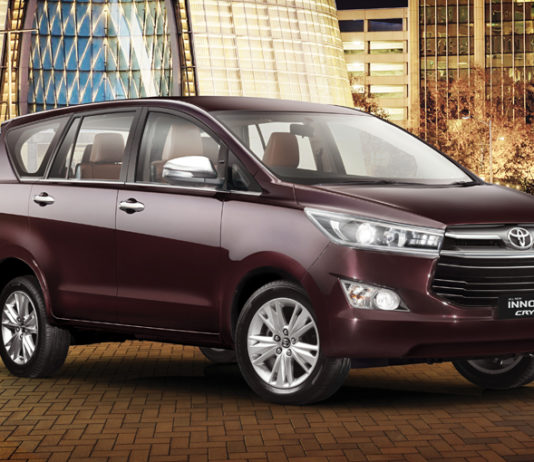 Toyota Innova Crysta - MotorUse